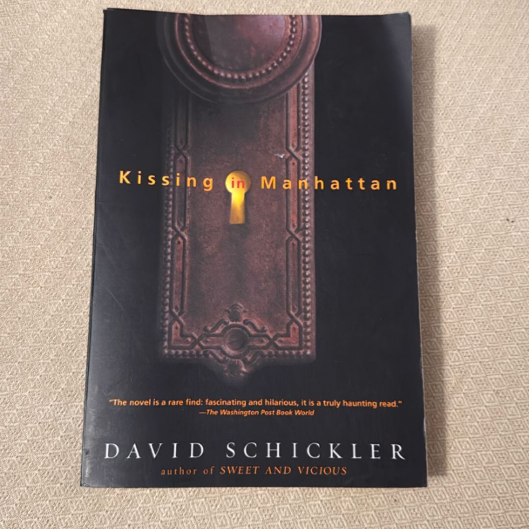 Kissing in Manhattan