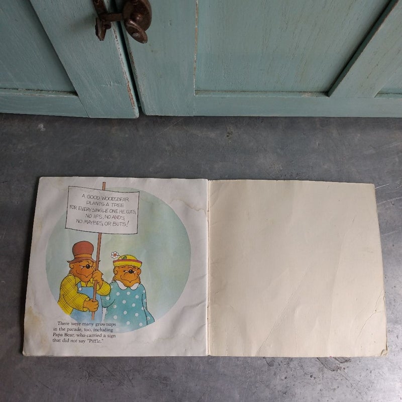 The Berenstain Bears Don't Pollute (Anymore)