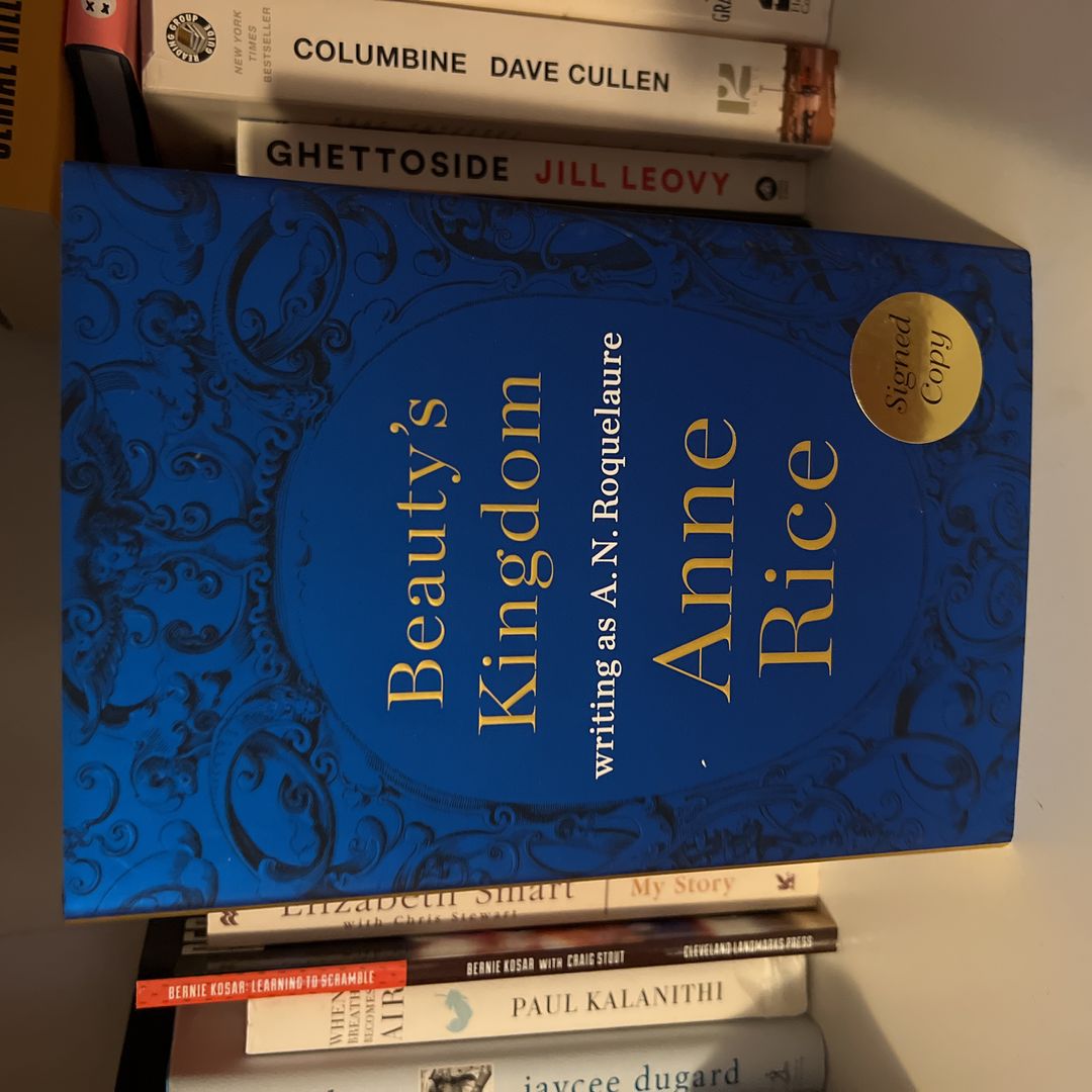 Sale image for 30bcee93-b19f-417d-8384-cfe3b6a29dfe-UxToZN6X4UNUu2q0xLn7pRhdS4o1