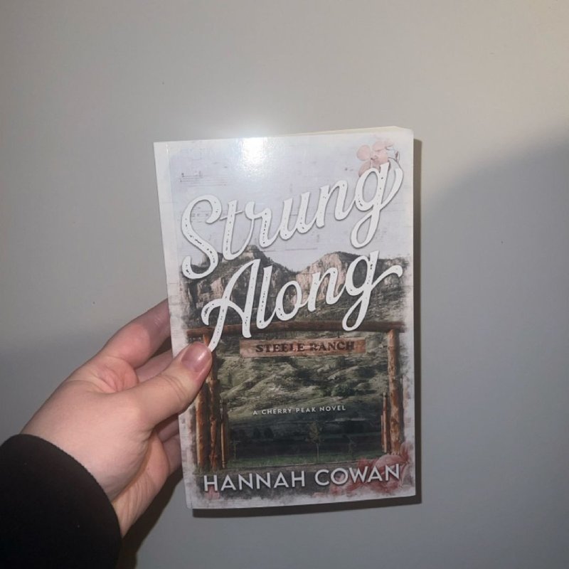 strung along by Hannah Cowan, Paperback | Pangobooks