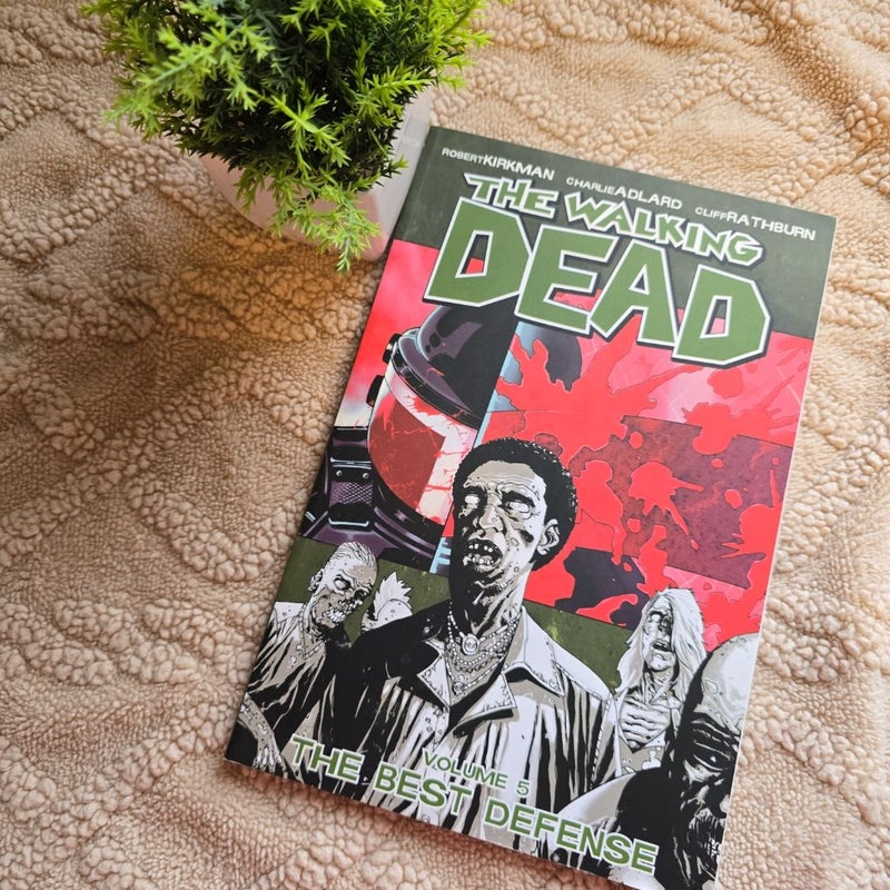 The Walking Dead Vol. 1, 2, 3, 4, 5, 17, & 19