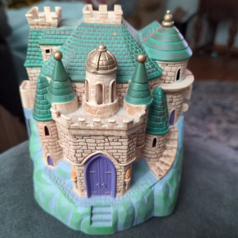 Harry Potter Hogwarts Book 1 figurine