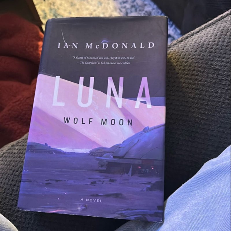 Luna: Wolf Moon