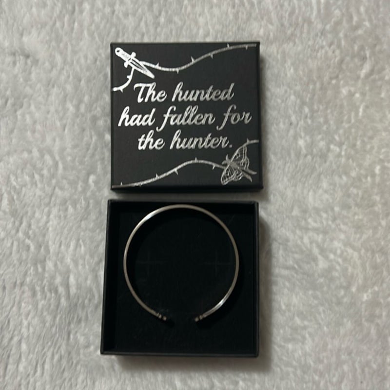 Heartless Hunter Bangel