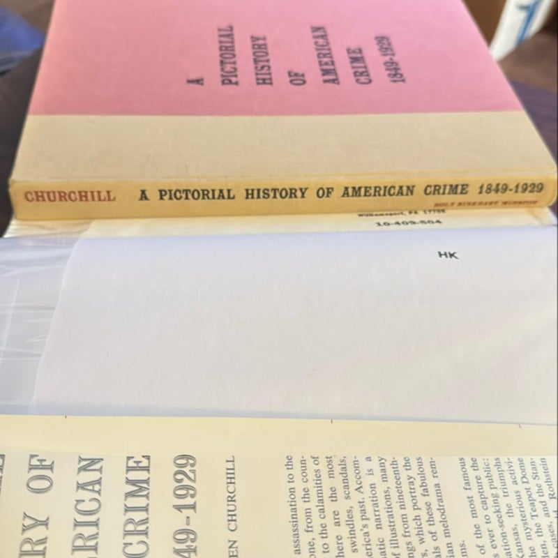 A Pictorial History Of American Crime