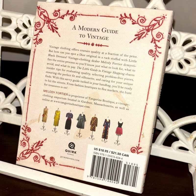 The Little Guide to Vintage Shopping by Melody Fortier