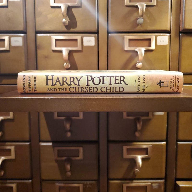 Harry Potter and the Cursed Child Parts One and Two (Special Rehearsal Edition Script)