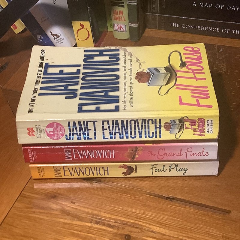 3 Janet Evanovich romances