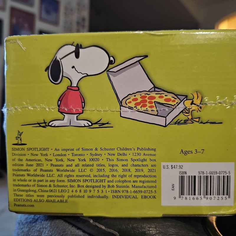 The Peanuts Story Box