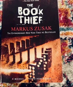 The Book Thief by Markus Zusak (2007, Trade Paperback Edition) VG Condition