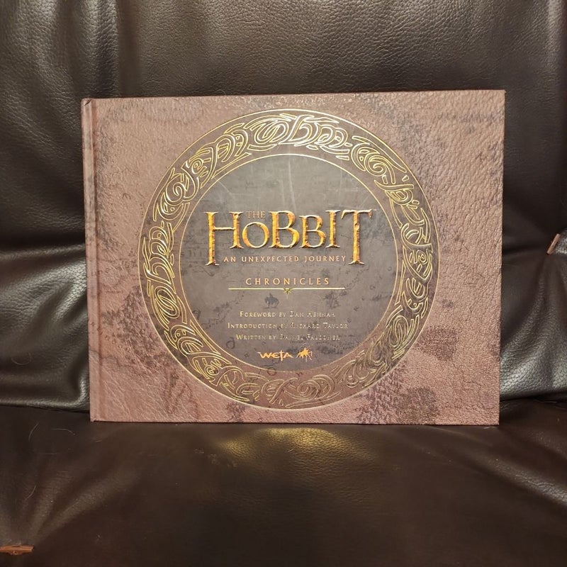 The Hobbit: an Unexpected Journey Chronicles: Art and Design