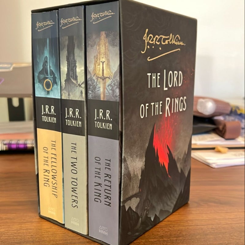 The Lord of the Rings 3-Book Paperback Box Set