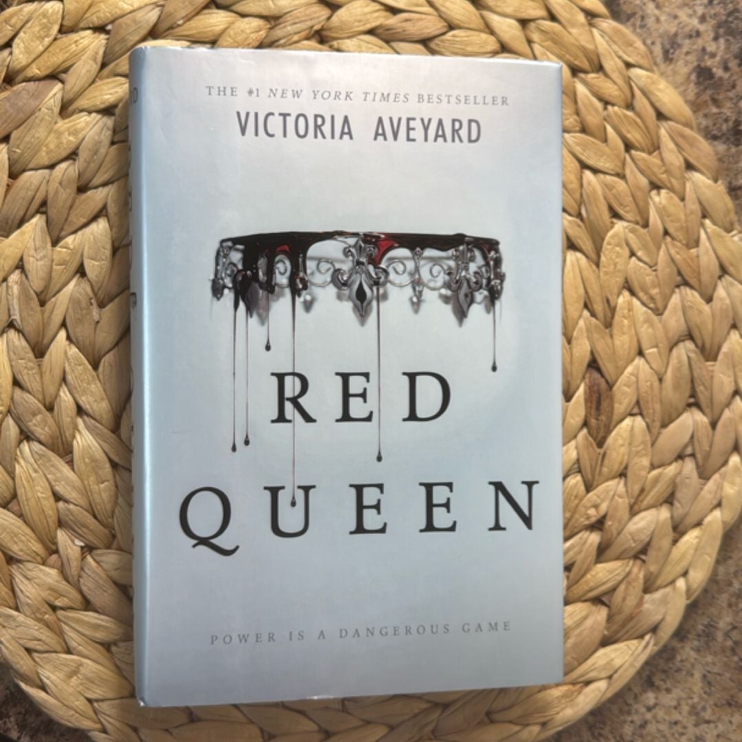 Red Queen by Victoria Aveyard, Hardcover | Pangobooks