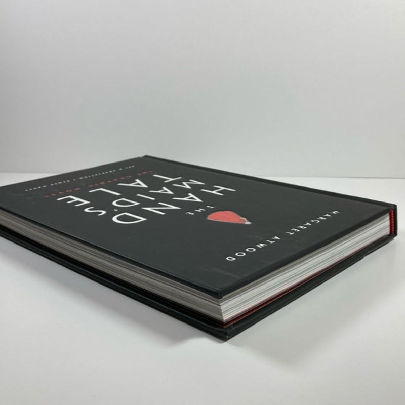 The Handmaid's Tale (Graphic Novel)