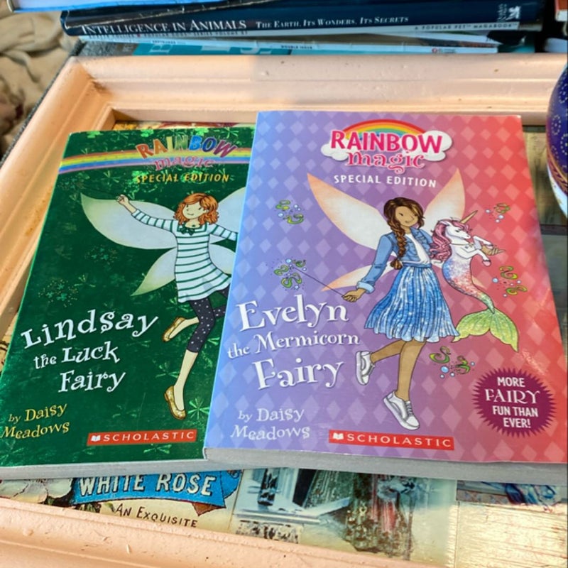 Rainbow Book Bundle Evelyn the Mermicorn Fairy (Rainbow Magic Special Edition)