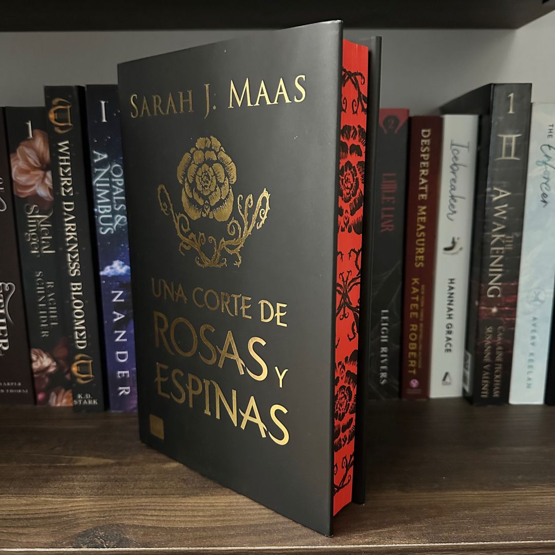 ACOTAR A Court of Thorns & Roses by Sarah J Maas SPANISH COLLECTORS EDITION