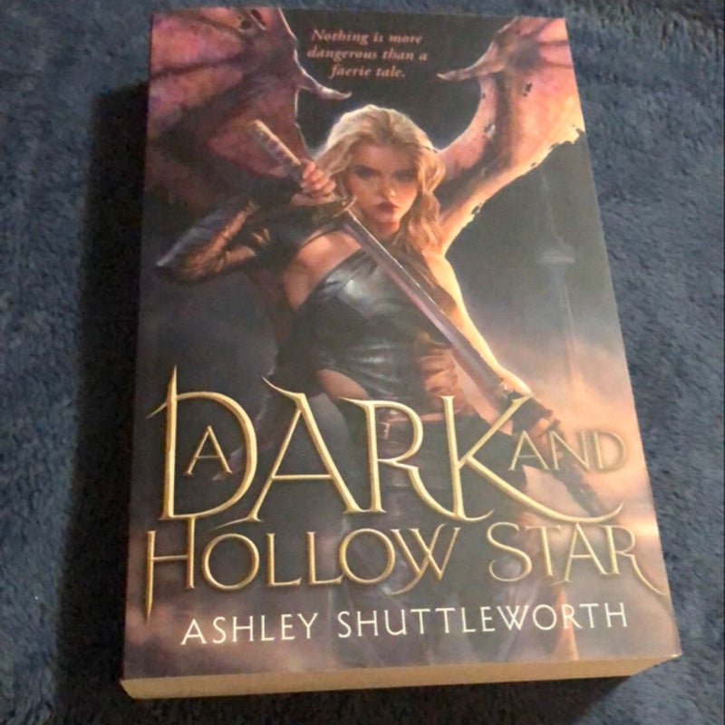 Dark and Hollow Star Bk 1 NEW 