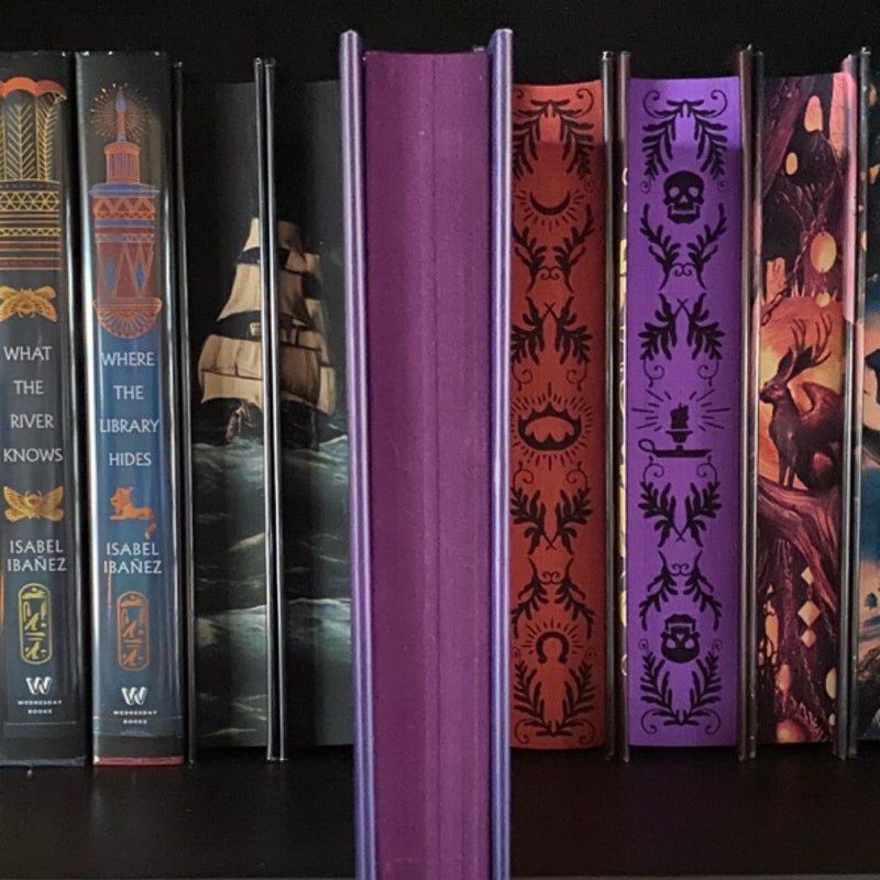 OWLCRATE EDITION OF FALL OF RUIN AND WRATH BY JENNIFER L. ARMENTROUT!  