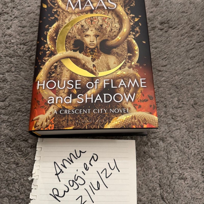 Waterstones special edition house of flame and shadow 