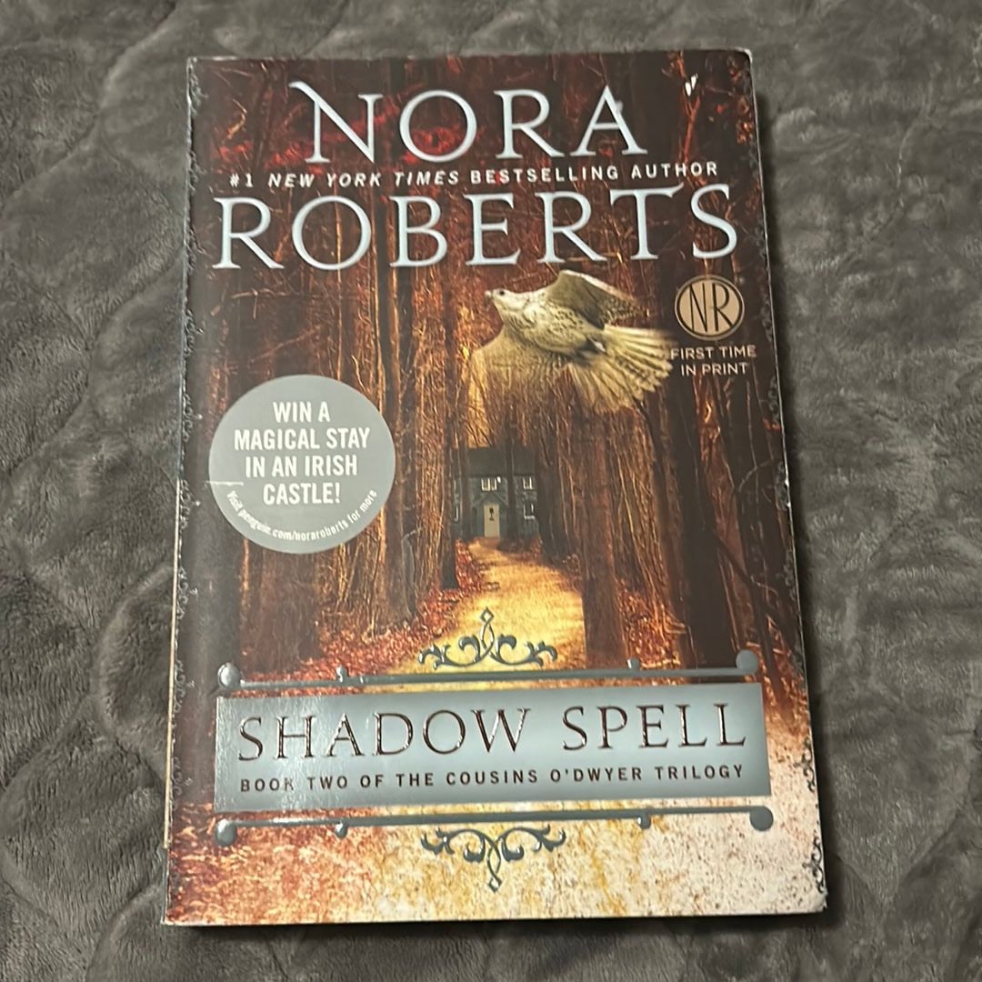 Shadow Spell by Nora Roberts, Paperback | Pangobooks