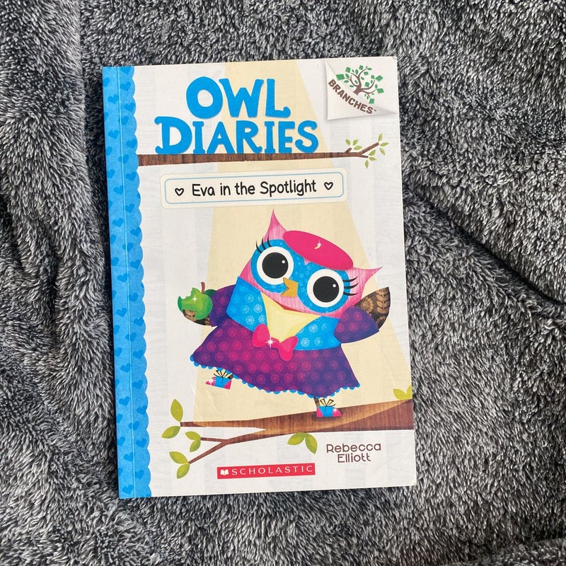 Eva in the Spotlight: a Branches Book (Owl Diaries #13)