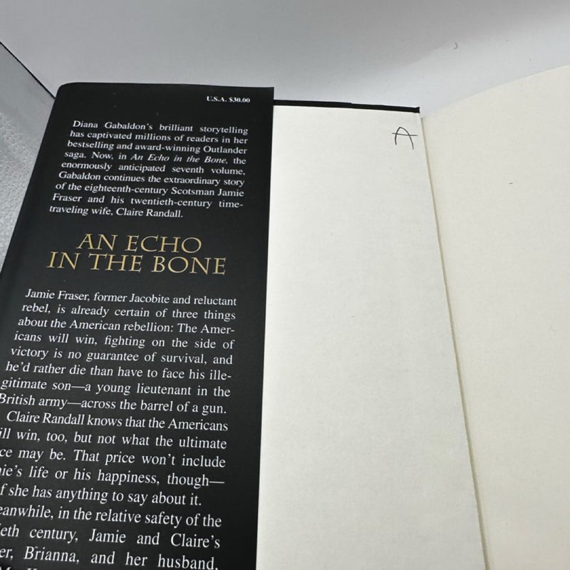 An Echo in the Bone (1st Ed 1st print)