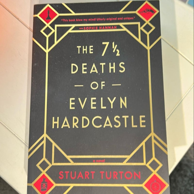 The 7½ Deaths of Evelyn Hardcastle