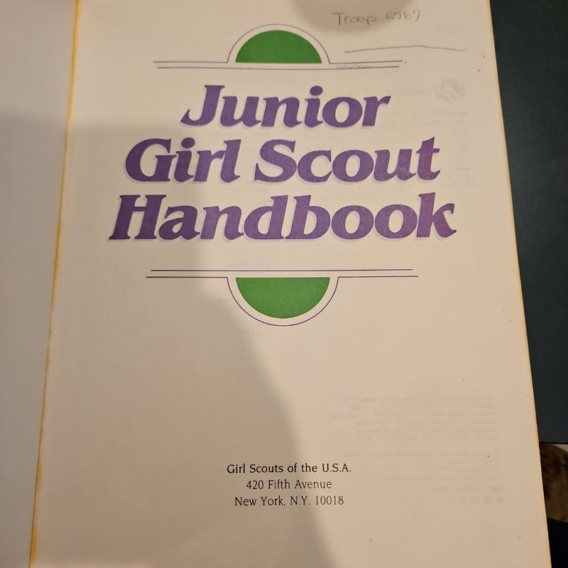 Junior Girl Scout Handbook & Leaders guide