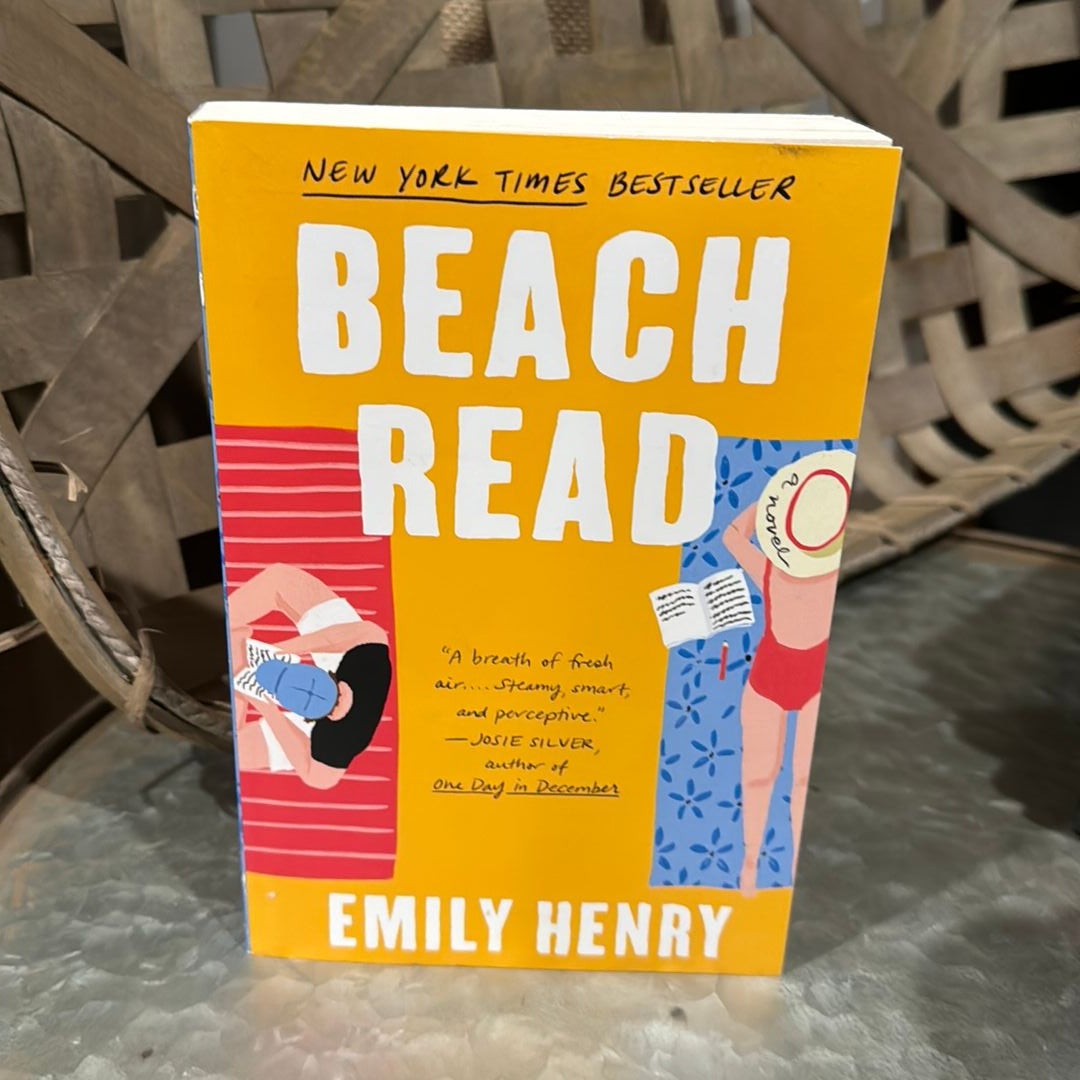 Beach Read by Emily Henry: 9781984806734