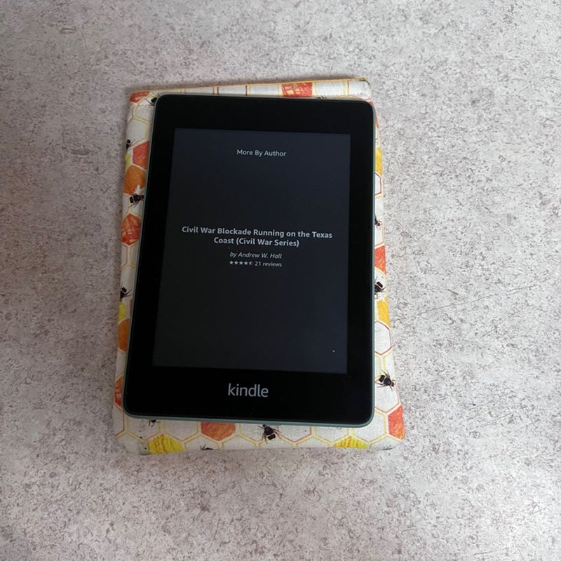 Honey Bee padded Kindle Sleeve