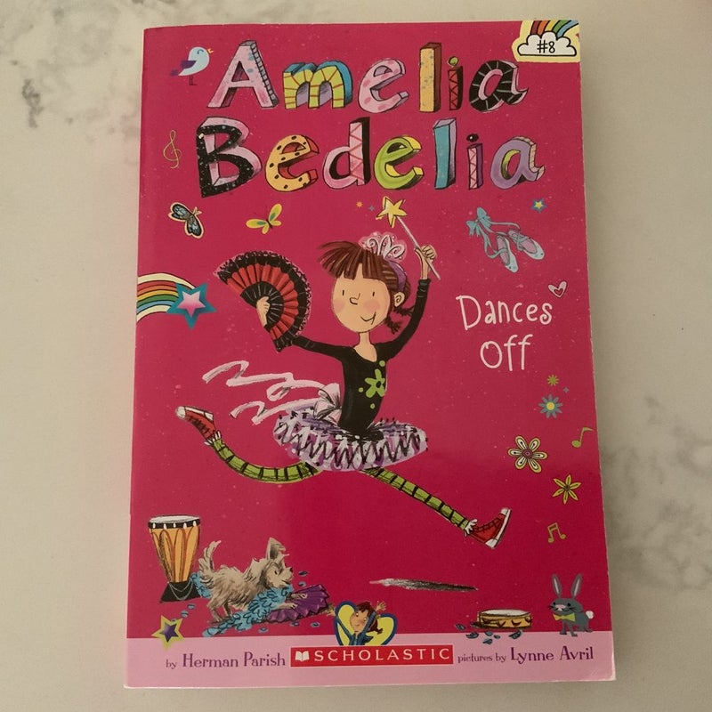 Amelia Bedelia Dances Off