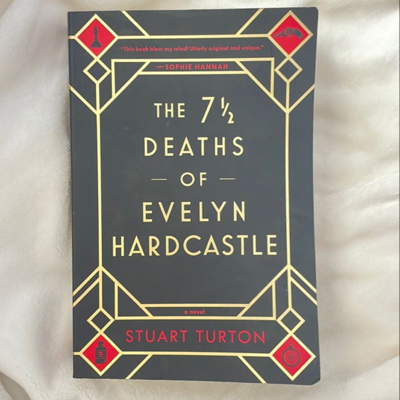 The 7½ Deaths of Evelyn Hardcastle