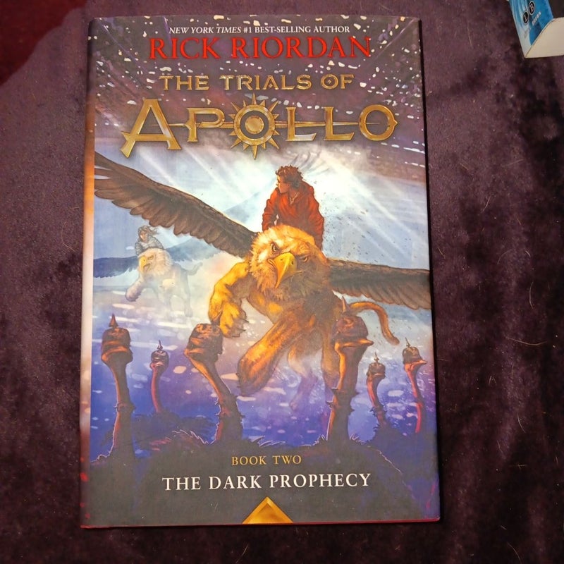 Trials of Apollo, the Book Two the Dark Prophecy (Trials of Apollo, the Book Two)