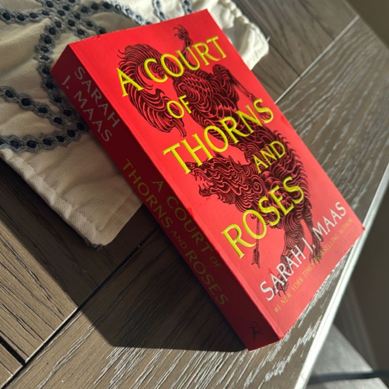 A Court of Thorns and Roses