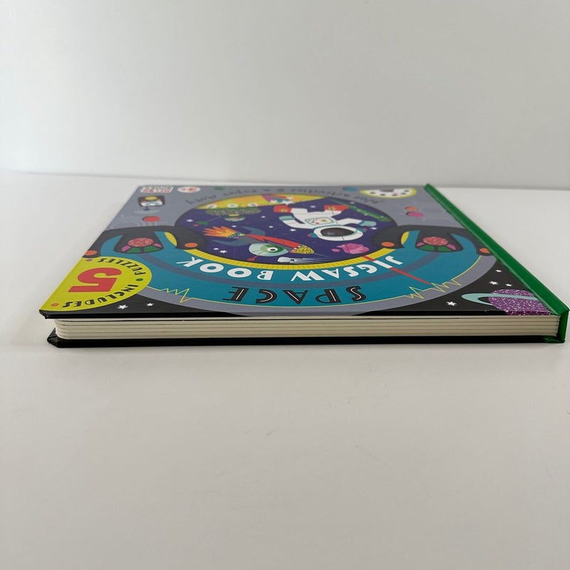 Space Jigsaw Puzzle Book, 5 Puzzles and Story, NEW (Board Book)