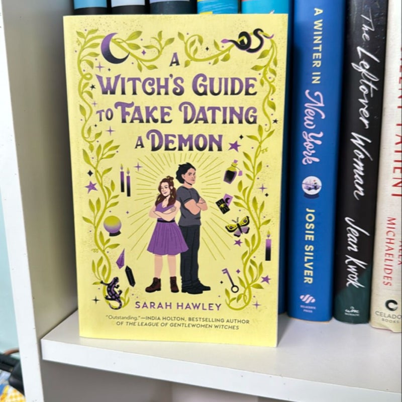 A Witch's Guide to Fake Dating a Demon