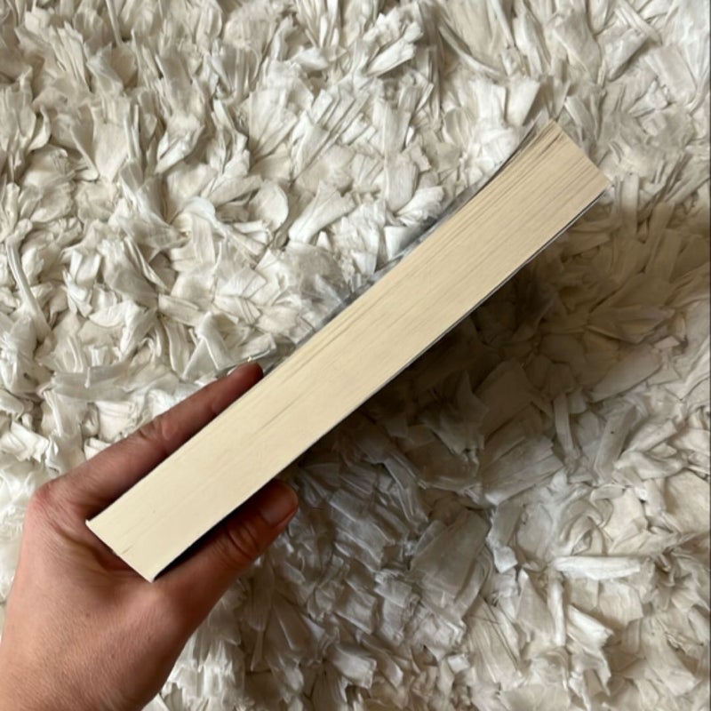 Verity, Large Print Edition