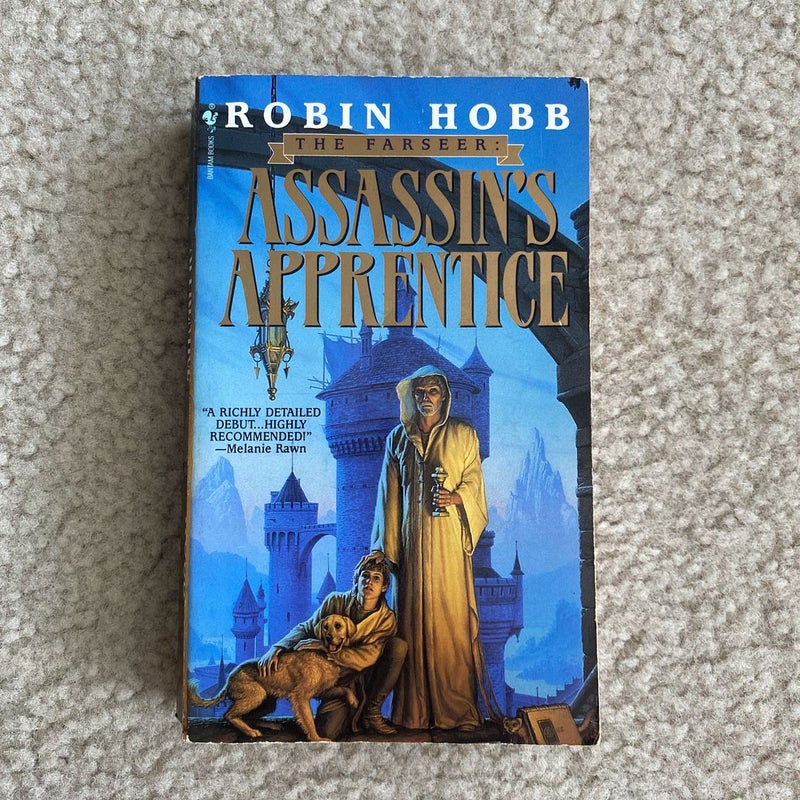 Assassin's Apprentice by Robin Hobb, Paperback