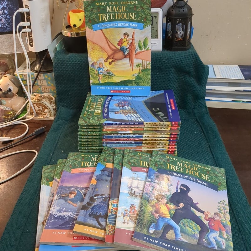 Magic Treehouse set (20 books) 