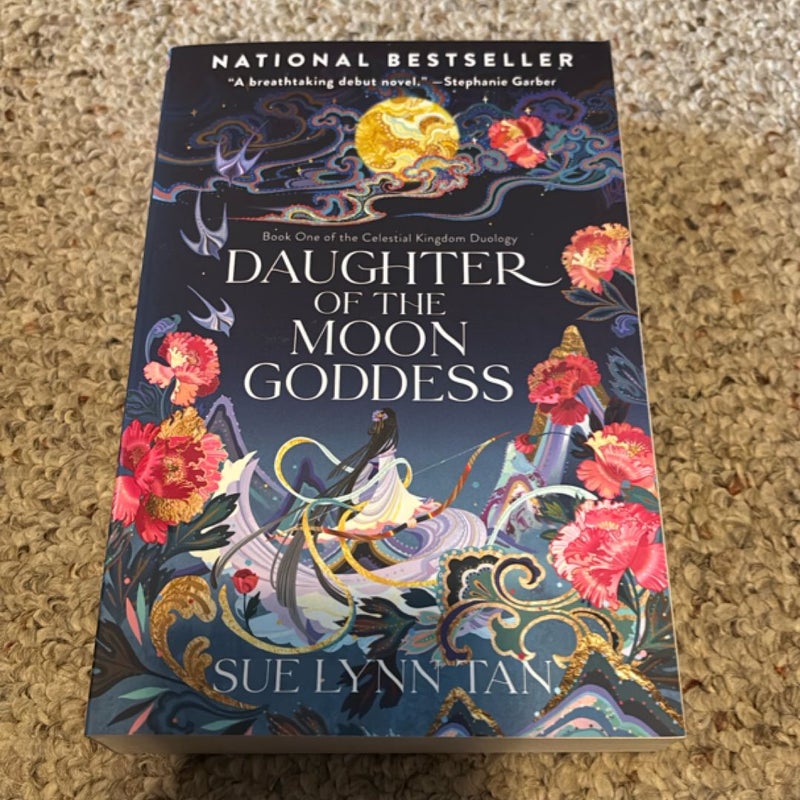Daughter of the Moon Goddess by Sue Lynn Tan
