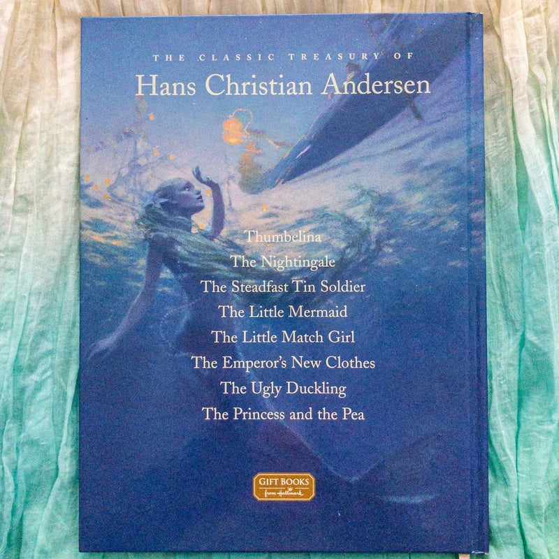 The Classic Treasury of Hans Christian Andersen 