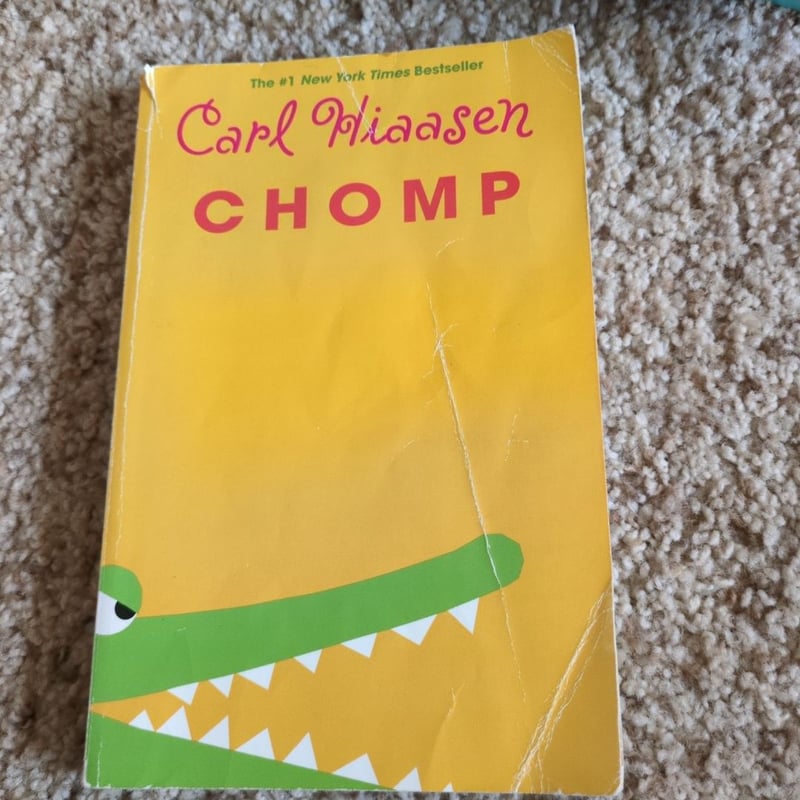 Chomp by Carl Hiaasen, Paperback | Pangobooks