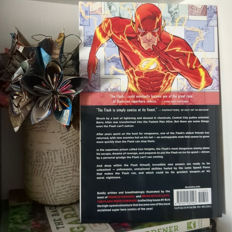 The Flash Vol. 1: Move Forward (the New 52)