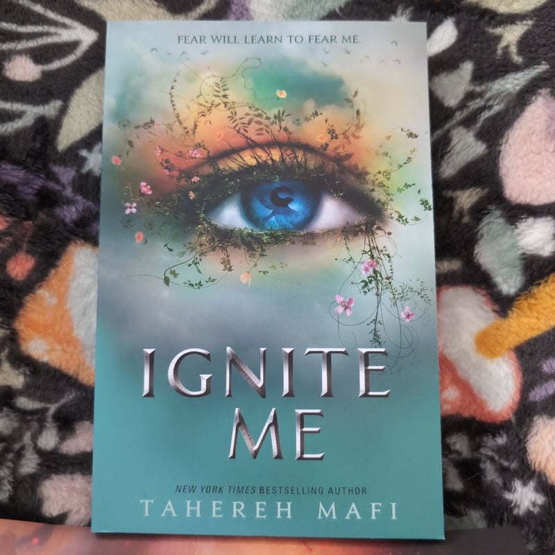 Shatter Me 7 book set 