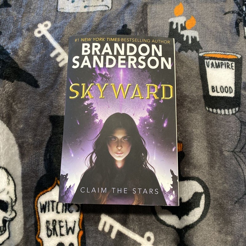 Skyward - (Skyward) by Brandon Sanderson (Hardcover)