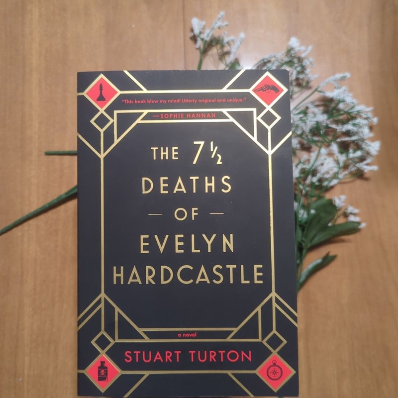 The 7½ Deaths of Evelyn Hardcastle