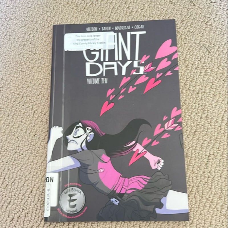 Giant Days Vol. 10