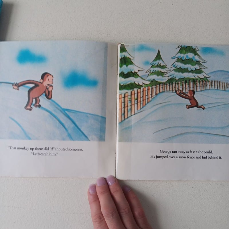 Curious George 3 Book Bundle: Happy Valentines Day, and the Dump Truck, Goes Sledding 