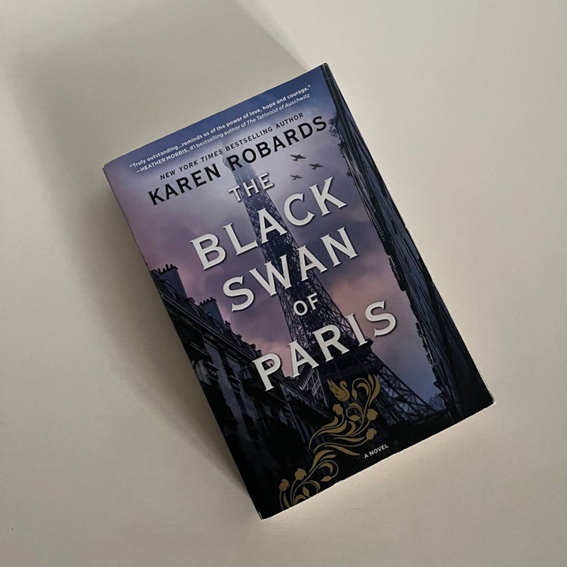 The Black Swan of Paris: A WWII Novel (Trade Paperback, 2020)