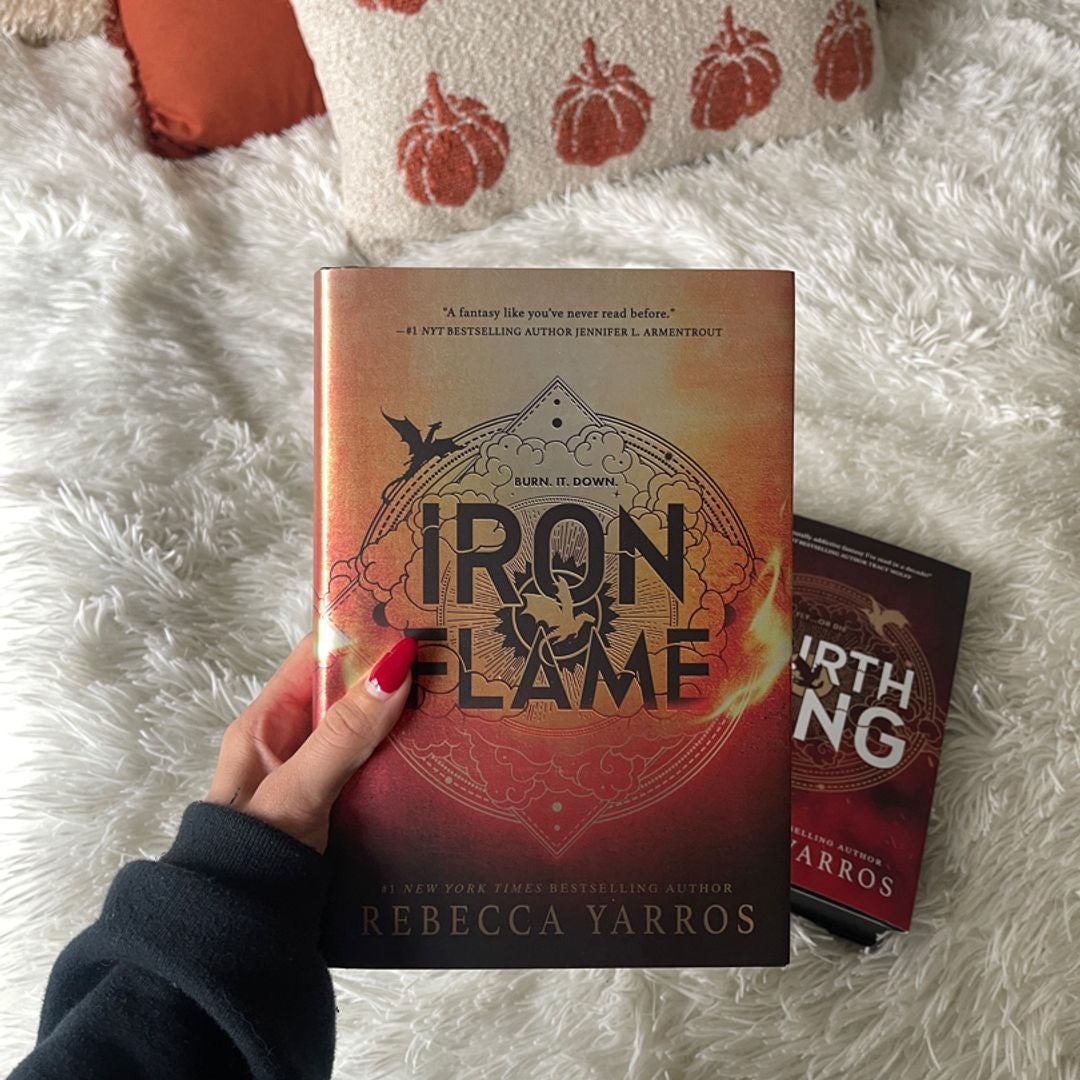 Iron Flame special holiday edition with sprayed edges - Fourth Wing book 2  hardcover by Rebecca Yarros , Hardcover